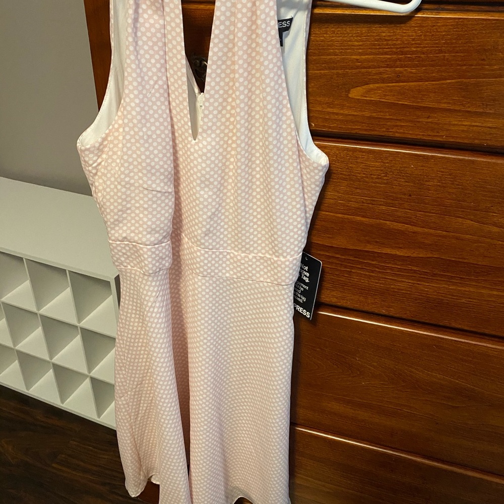 Dress - Picture 2 of 4